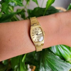 Vintage Swiss Montine 17 Jewels Incabloc Gold Watch